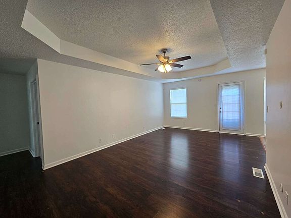 2nd image of 3564 Sandpiper Dr