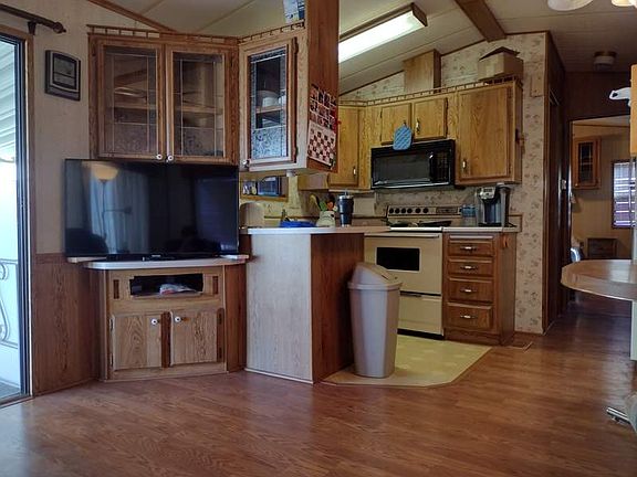 3rd image of 600 S Idaho Rd #418