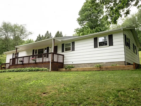 5050 Westbrook St SE, Magnolia, OH 44643