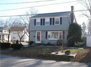 121 Brandon Rd, Cranston, RI 02910