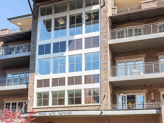 2nd image of 1403 Van Buren Ave Unit 201