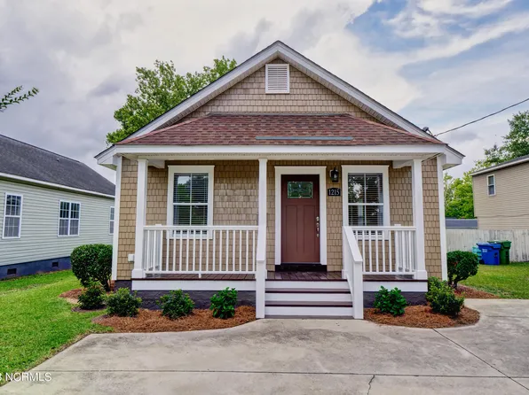 1215 Wooster St, Wilmington, NC 28401