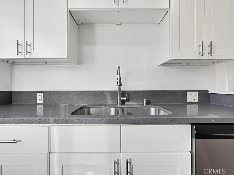 6065 Pickford Pl #1 — Photo 10