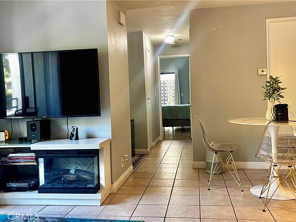 5th image of 720 W 4th St Unit 114
