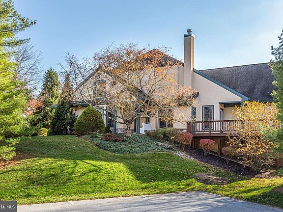 3rd image of 1427 Springton Ln