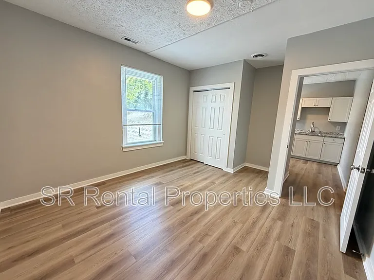 243 S Main St #10 — Photo 4