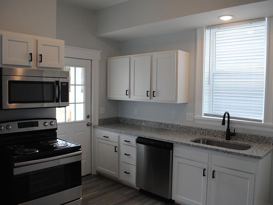 1st image of 1817 Hewitt Ave #1