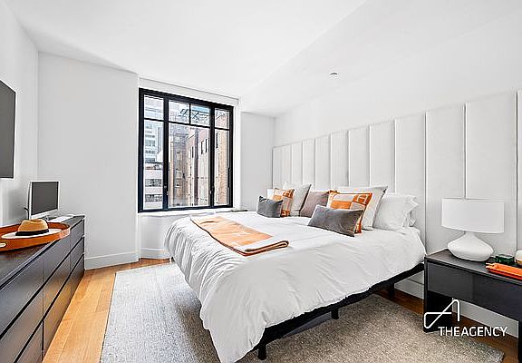 5th image of 110 Charlton St #14F