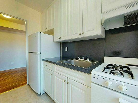 4th image of 8841 20th Ave #6DD