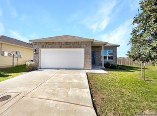 3031 Pacific Coast, Converse, TX 78109