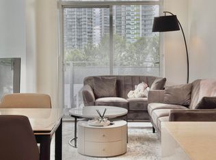 4433 Alaska St #301, Burnaby, BC V5C 5T3