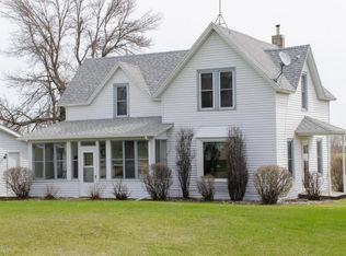 43950 210th Ave, Zumbrota, MN 55992