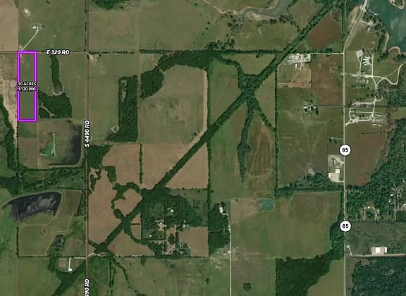 2nd image of 10 E 320th Rd