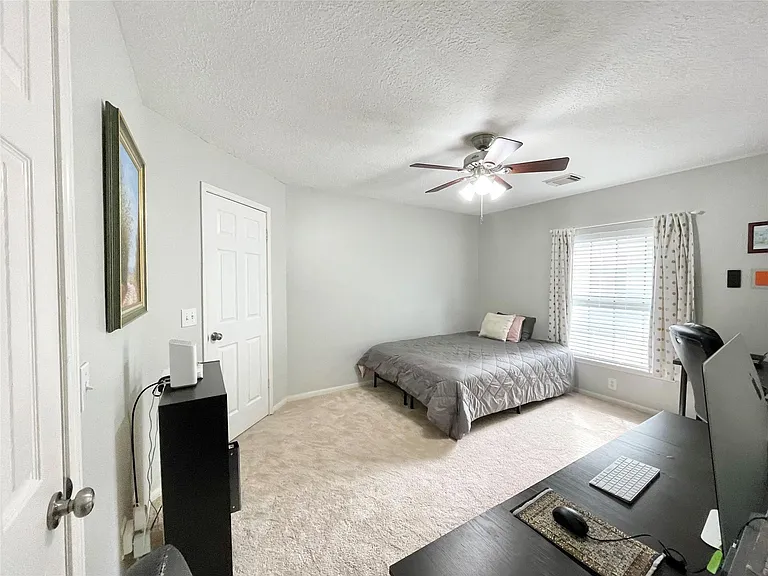 7 Windledge Pl — Photo 43