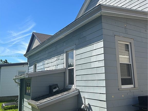 4th image of 65 Cleveland Ave