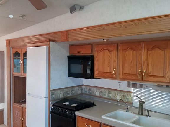 5th image of 10601 W Anthony Dr