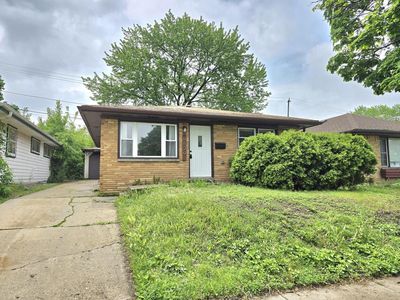 9829 West Lincoln AVENUE, Milwaukee, WI, 53227