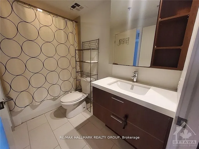 340 McLeod St #539 — Photo 35