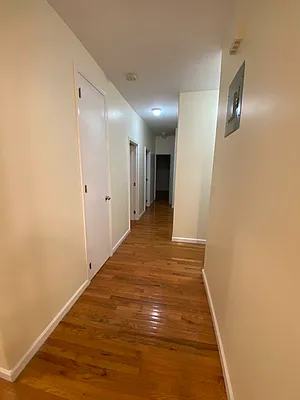 Rented by Benyamin Fattakhov, LREB | media 13