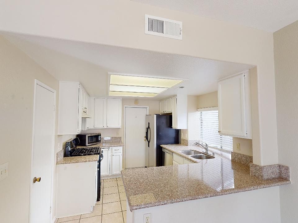 1st image of 37790 Spyglass Cir