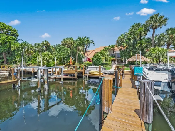 2035 La Porte Dr, Palm Beach Gardens, FL 33410