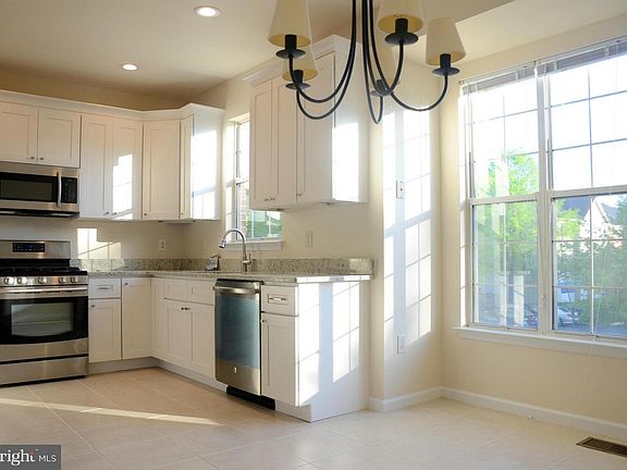 3rd image of 2401 Clover Field Cir