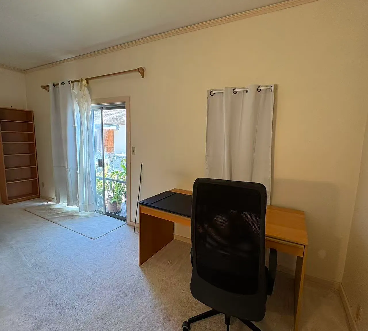 1 bed, 300 sqft, $1,000 — Photo 1