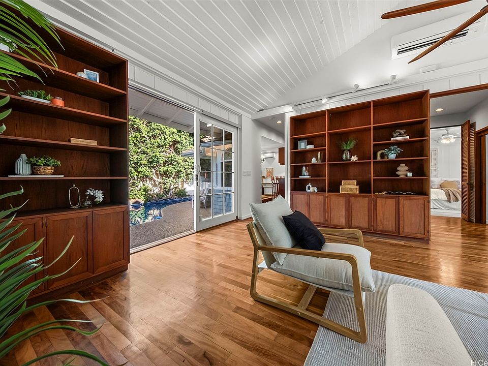 1st image of 3025 Diamond Head Rd