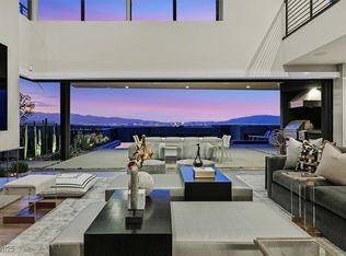 807 Magnum Cliff Ct, Henderson, NV 89012