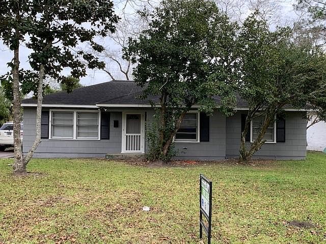 1st image of 1305 Highland Dr
