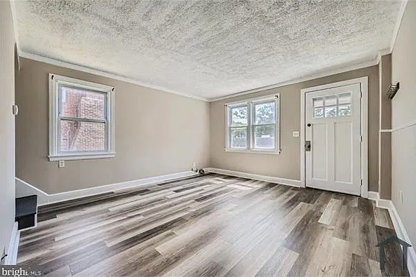 2 bed, $2,400 — Photo 2