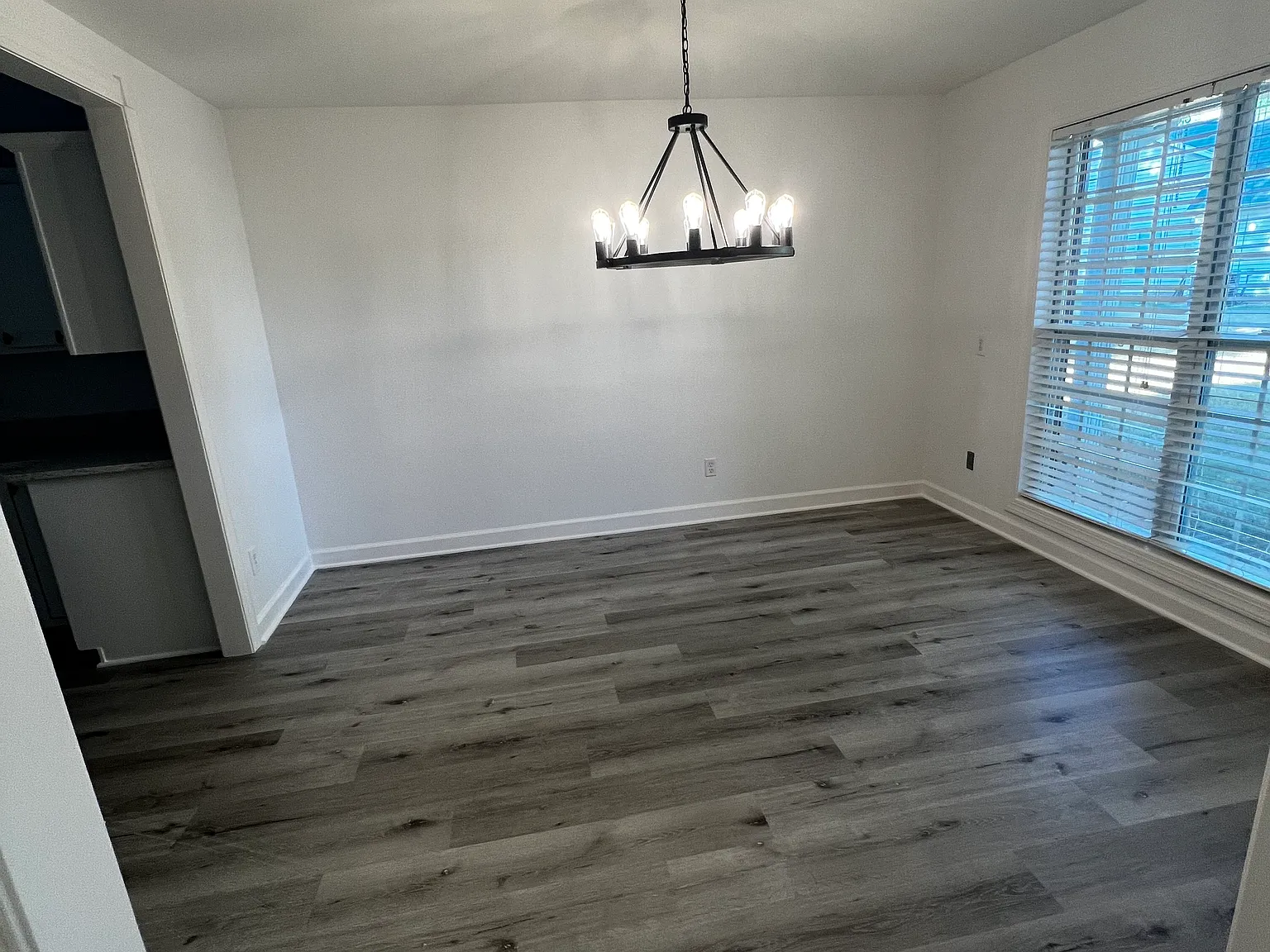 3 bed, 1546 sqft, $2,300 — Photo 4