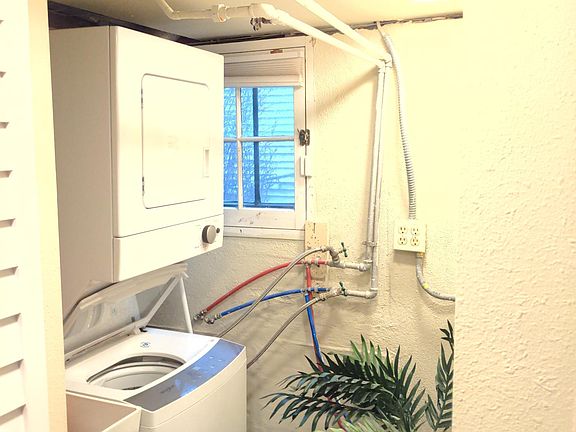 Stacked washed /dryer