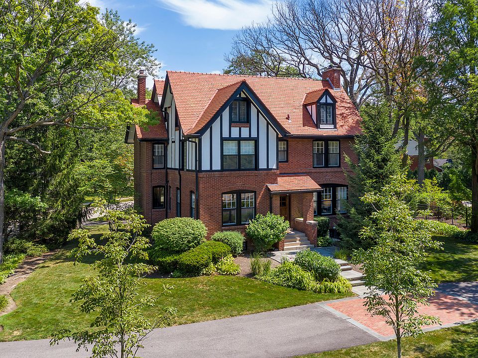 1st image of 424 Northwood Dr