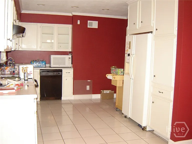 633 Valleybrook Rd — Photo 5