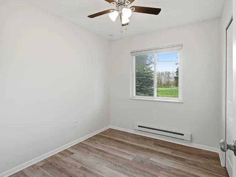 2895 Spring Hill Dr — Photo 8