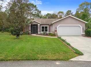 8 Carnation Ct W, Homosassa, FL 34446