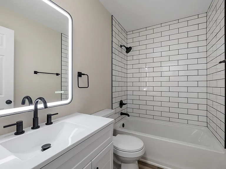 1649 N Patterson Ave — Photo 16