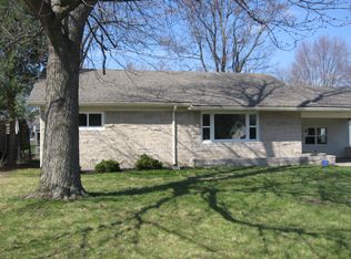 410 W McKenzie Rd, Greenfield, IN 46140