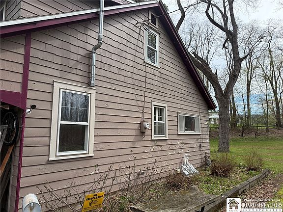 4th image of 3261 Riverside Dr