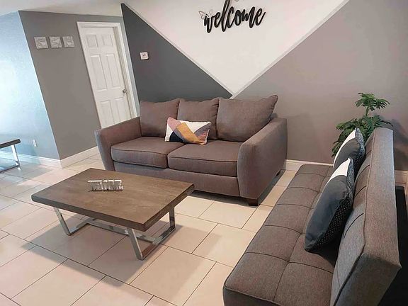 2nd image of 2813 Cedaridge Dr