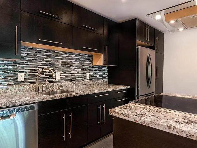 211 3rd St W #210 — Photo 4
