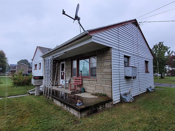 2nd image of 802 Westlake St