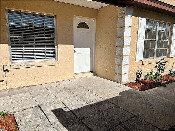 2nd image of 1255 Sophie Blvd #1255