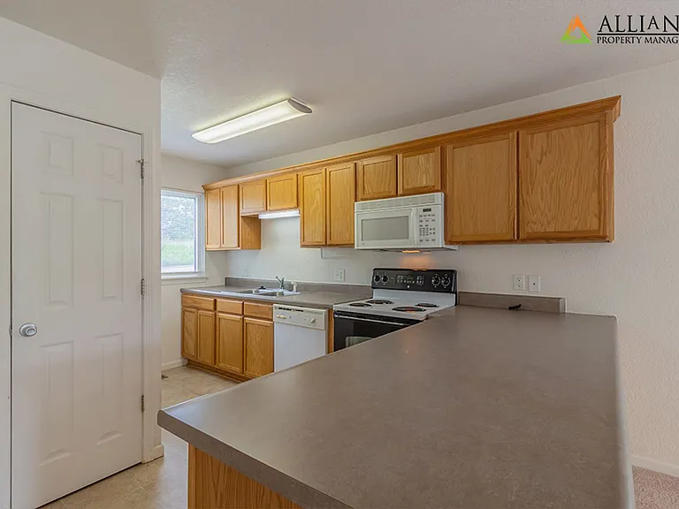 1324 Christy Dr — Photo 8