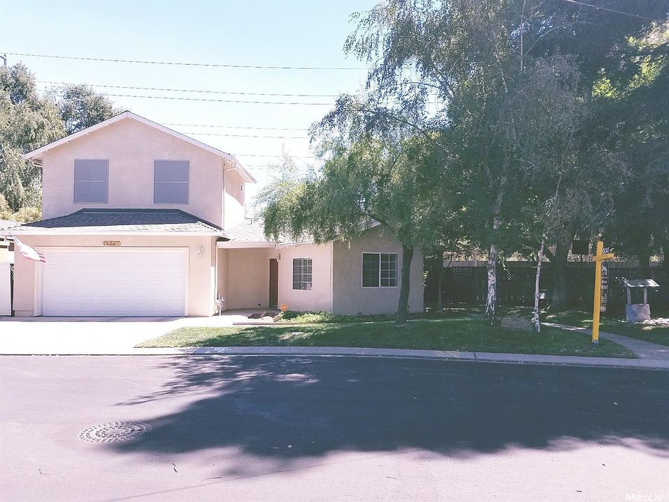 1st image of 135 Palmetto Dr