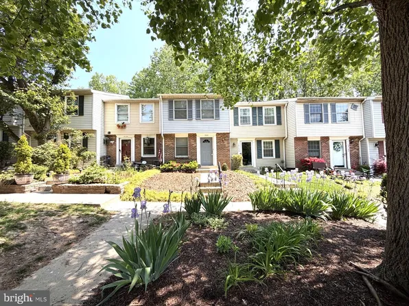 19136 Partridge Wood Dr, Germantown, MD 20874