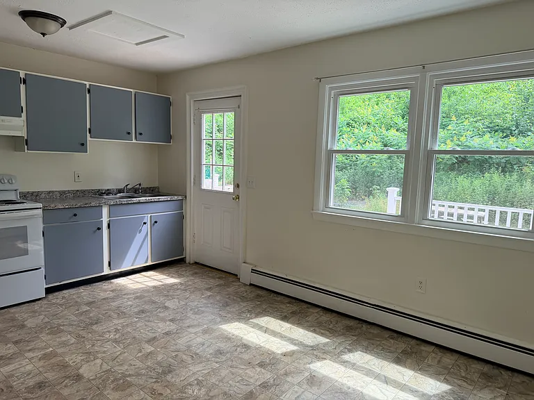 57-65 Lynch Rd #4 — Photo 5
