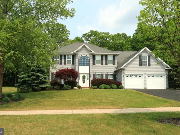 1281 Barnstable Ln, State College, PA 16803