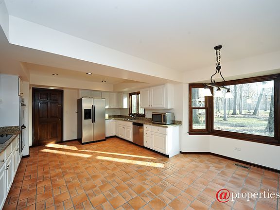 Kitchen / Breakfast Room